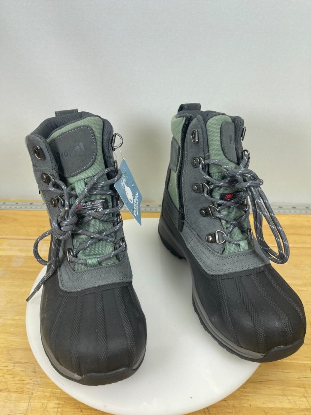 Propet Cortland Waterproof Boots Women’s 7W Gray Green Thinsulate NWOB